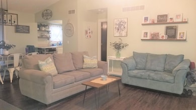 22743 Chestnut Ln, Goshen, IN 46528 - photo 7