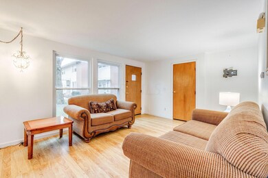 5523 Rockwood Ct unit 42, Columbus, OH 43229 - photo 2