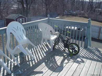 880 Lark Dr, Albany, NY 12210 - photo 5