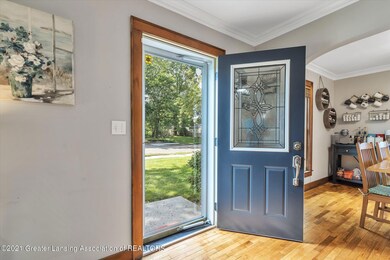 573 Paris Ave, Lansing, MI 48910 - photo 5