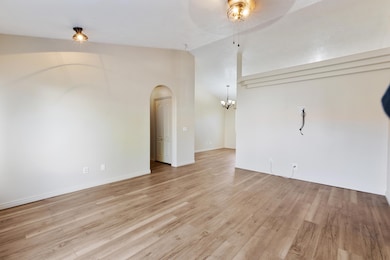 646 N 2450 E unit 17, Saint George, UT 84790 - photo 2