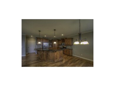Spacious, beautiful kitchen