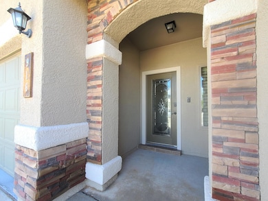 916 Muffleson St, El Paso, TX 79928 - photo 4