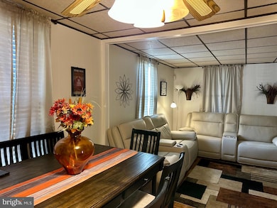 4206 Baltimore St, Halethorpe, MD 21227 - photo 4