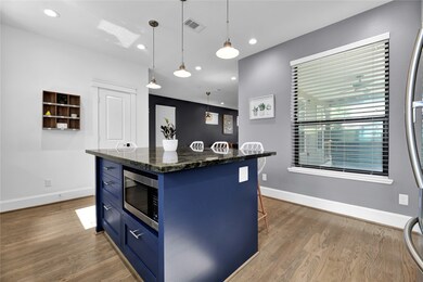 142 Basswood St, Houston, TX 77022 - photo 4