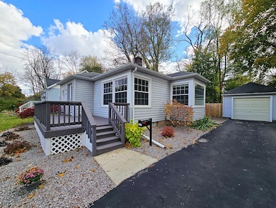 301 W Sugnet Rd, Midland, MI 48640 - photo 5