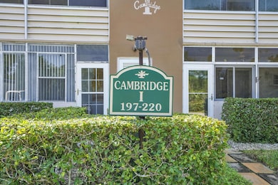 213 Cambridge I, West Palm Beach, FL 33417 - photo 3