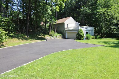 1 Thistle Ln, Greenwich, CT 06831 - photo 2