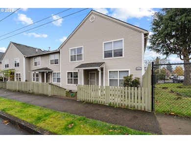 14134 E Burnside St unit 2, Portland, OR 97233 - photo 3