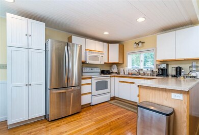 202 Beacon Hill Rd, Pembroke, NH 03275 - photo 7