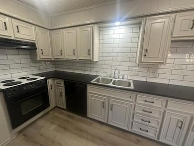 3209 66th St unit A, Lubbock, TX 79413 - photo 5