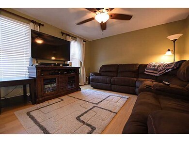 129 Dawn Marie Ct, North Kingstown, RI 02852 - photo 4