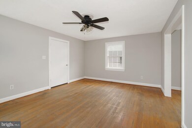 313 E Prospect St, Front Royal, VA 22630 - photo 3