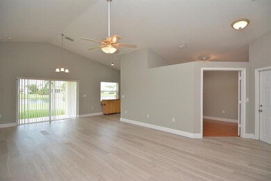 C 2019 MBP 344 SW Lake Forest Way (12)