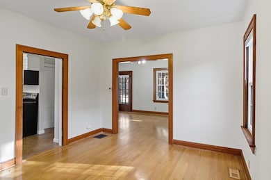 44 W Pacemont Rd (5)