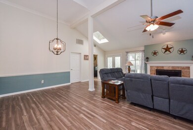 8223 Plum Lake Dr, Houston, TX 77095 - photo 5