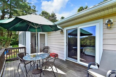 222 Queens Ln, Kunkletown, PA 18058 - photo 2