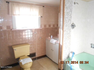 210 River St, Hawley, PA 18428 - photo 6