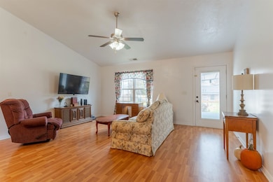 337 Tree Line Rd, Henderson, KY 42420 - photo 4