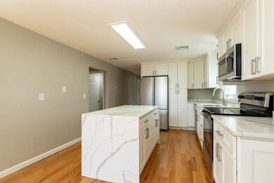 22 Wellman Ave, Nashua, NH 03064 - photo 7