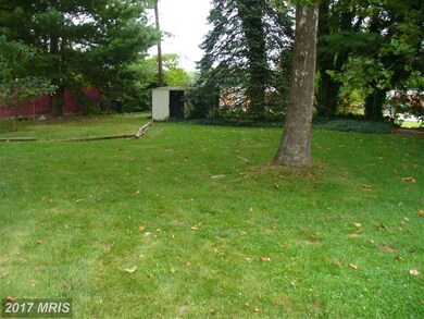 3907 Woodhaven Ln, Bowie, MD 20715 - photo 5