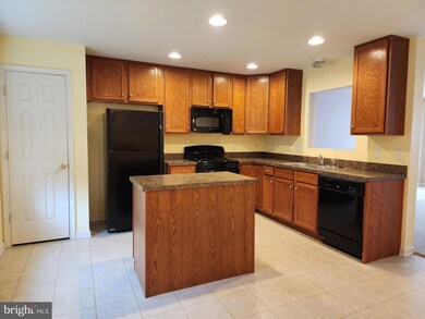 317 Scarboro Dr, Bunker Hill, WV 25413 - photo 3