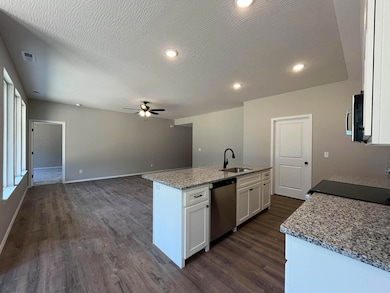 829 Holstein Ln, Marshfield, MO 65706 - photo 5