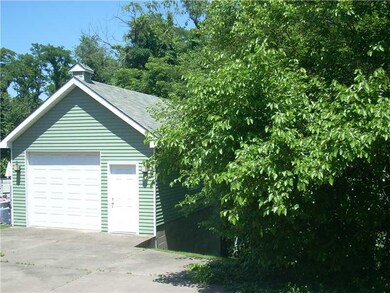 Parking Lot/Garage. DETACHED GARAGE  (20X15)  W /S