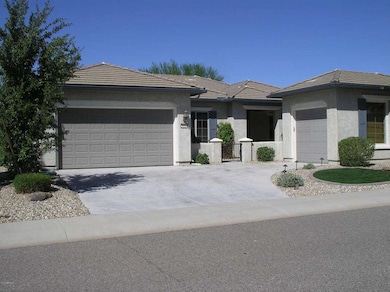 2+1 Garages