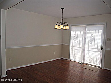 401 Willow Hill Place, Hyattsville, MD 20785 - photo 4