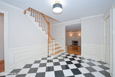 1 Entryway 2