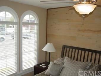 Front Cottage: Bedroom detail