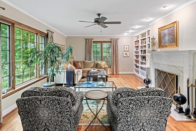 116 W. Royal Forest Blvd-20.jpg-SMALL