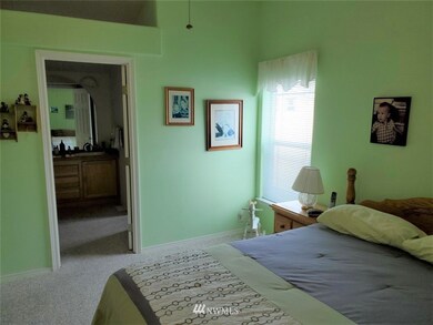 308 Willow St SW unit 14, Orting, WA 98360 - photo 4