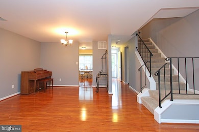 16278 Taconic Cir, Dumfries, VA 22025 - photo 7