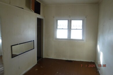 189 F St SW, Linton, IN 47441 - photo 6