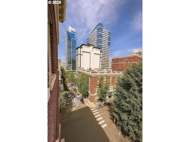 Roosevelt Plaza Apartments unit 707, Portland, OR 97205 - photo 4