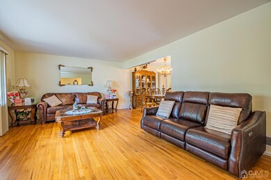 29 Frost Ave E, Edison, NJ 08820 - photo 3