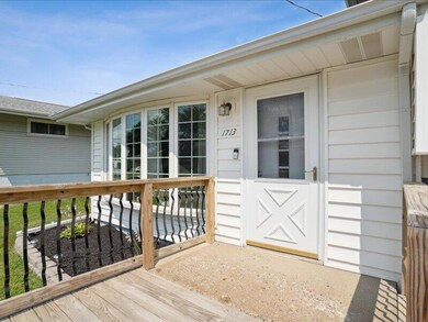 05-110 1713 Devitt Ave
