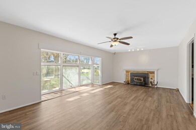 12818 Beechtree Ln, Bowie, MD 20715 - photo 6