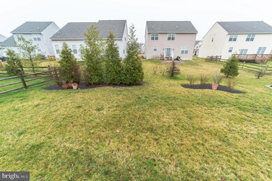 414 Bergenia Loop, Bear, DE 19701 - photo 2