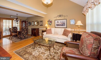 1594 Brimfield Cir, Sykesville, MD 21784 - photo 4