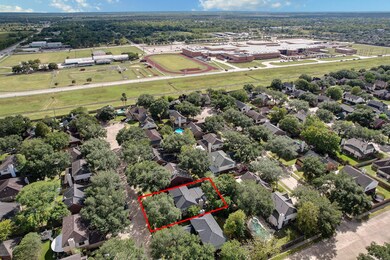 4004 Beechwood Dr, Pearland, TX 77584 - photo 3