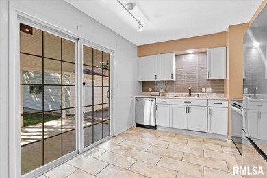 80 Bonniebrook Rd unit 1, Chatham, IL 62629 - photo 7