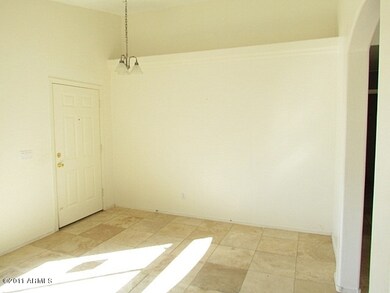 023-263369 - living room-5