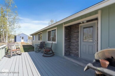 03-Front Exterior_KC_08457
