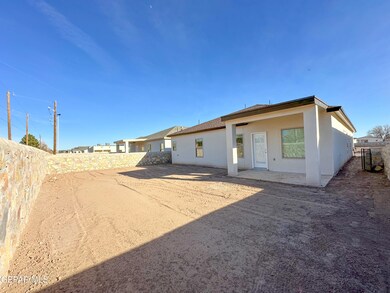 345 Plateau Dr, Socorro, TX 79927 - photo 2