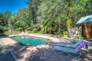 Pebbletec Pool