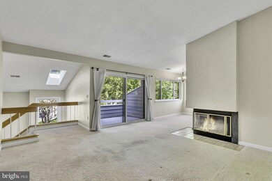 11041B Villaridge Ct unit 11041B, Reston, VA 20191 - photo 2