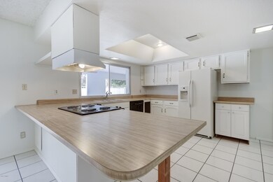 2502 S Mulberry-24